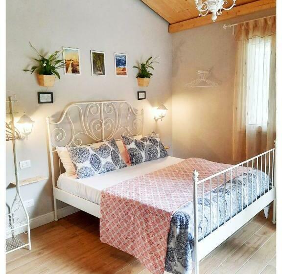 غرفة قياسية, La Casina