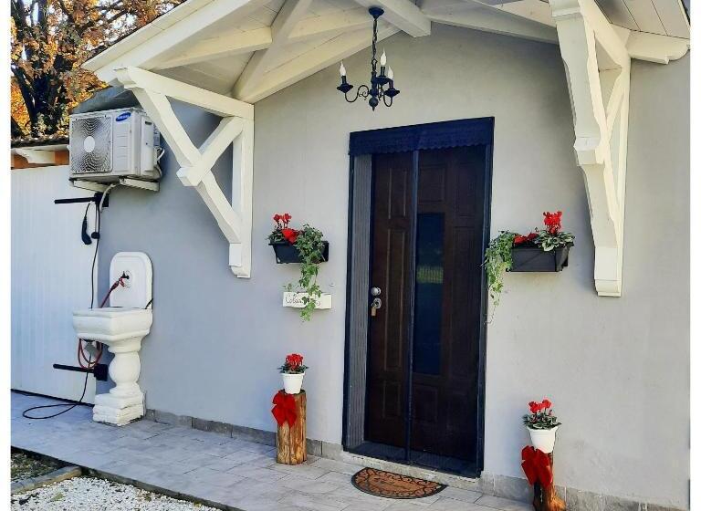 غرفة قياسية, La Casina