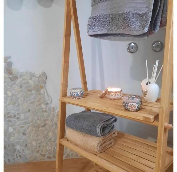 غرفة قياسية, La Casina