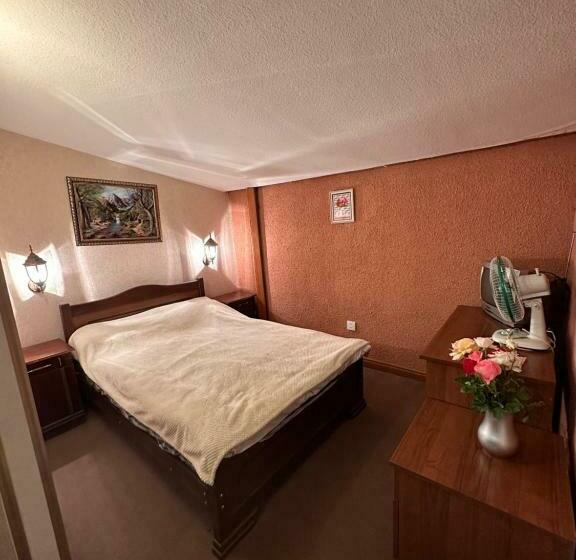 اتاق استاندارد, Green Hill House