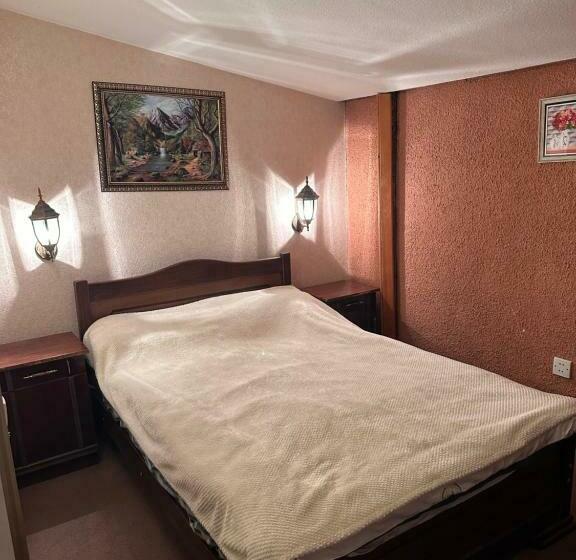 اتاق استاندارد, Green Hill House