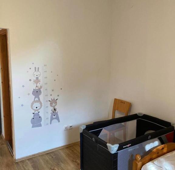 스탠다드 트리플 룸, Kancsal Harcsa Panzió és Halászcsárda