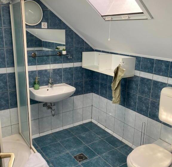 스탠다드 룸, Kancsal Harcsa Panzió és Halászcsárda