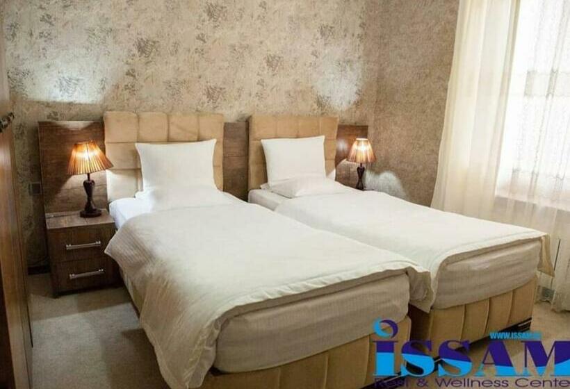 اتاق استاندارد با 2 تخت دوبل, Issam Hotel & Spa Sheki