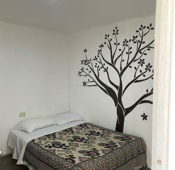 带共用浴室的标准房间, Casa Verde Hostal