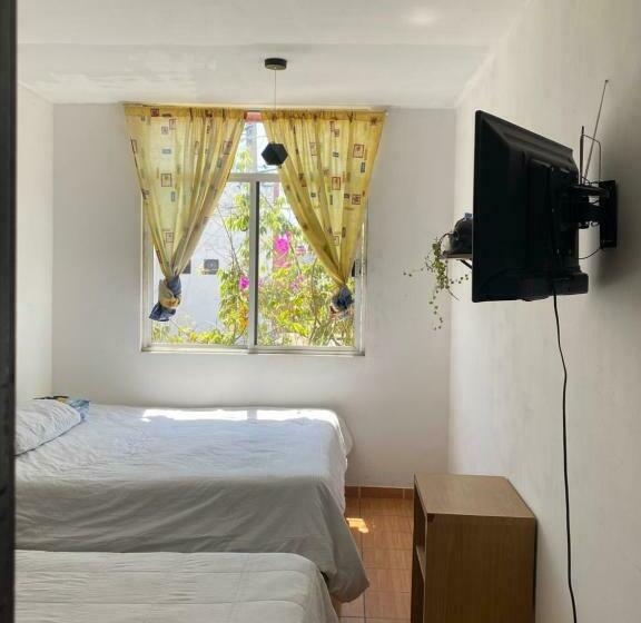 标准四人间共用浴室, Casa Verde Hostal