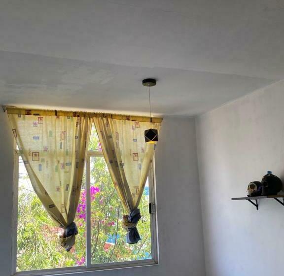 标准四人间共用浴室, Casa Verde Hostal