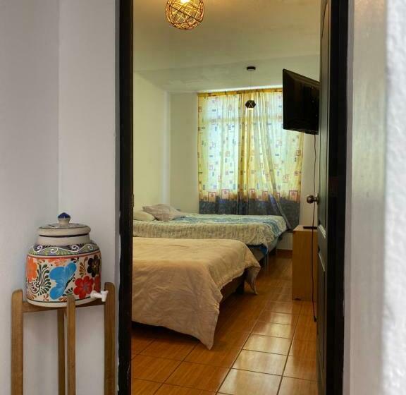 标准四人间共用浴室, Casa Verde Hostal