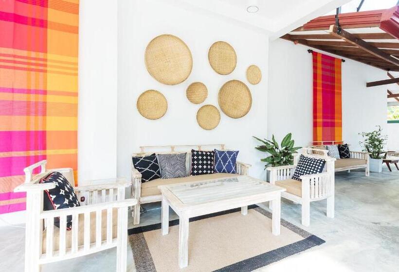 غرفة ديلوكس, Nos Da Ty