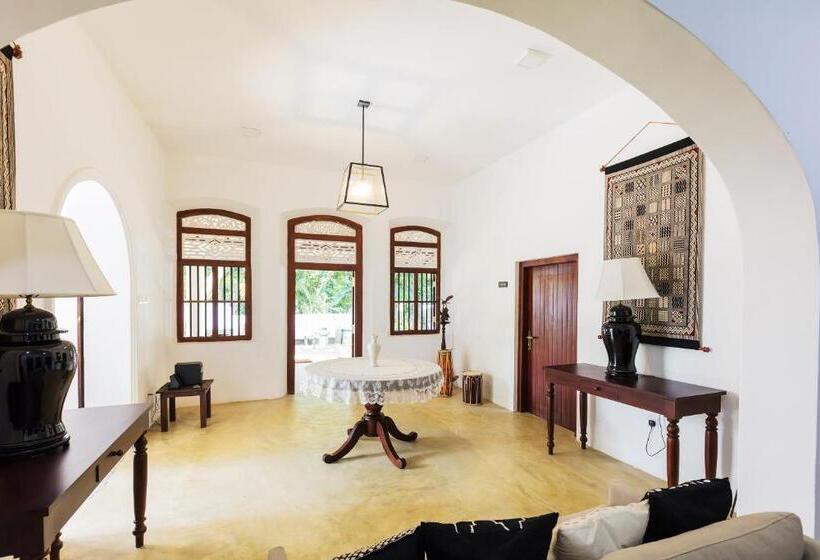 غرفة عائلية, Nos Da Ty