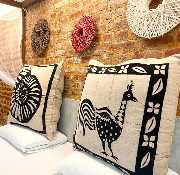 غرفة ديلوكس, Nos Da Ty