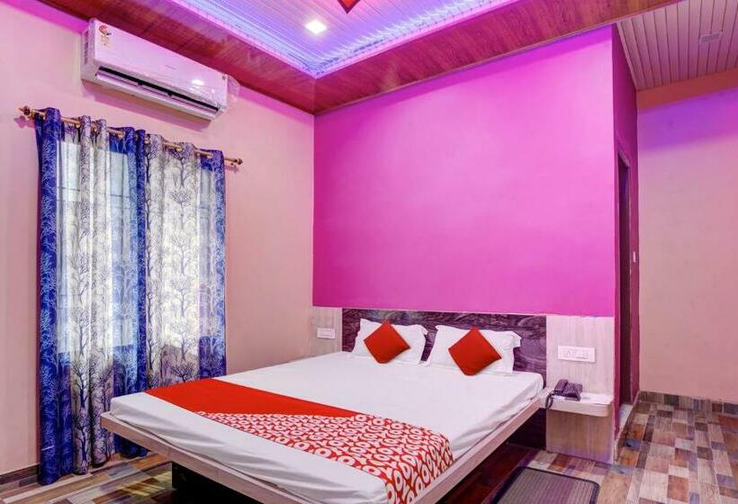 חדר קלאסי לשלושה, Oyo Flagship 81389  Siddhi Vinayak