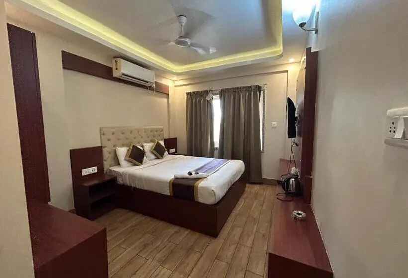 Chambre Supérieure Lit King Size, The Aster Enclave