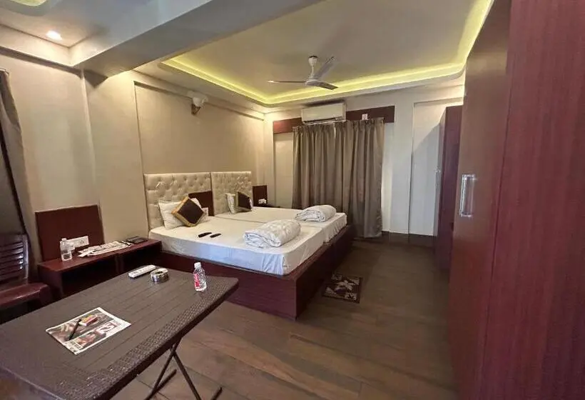 Suite Lit King, The Aster Enclave