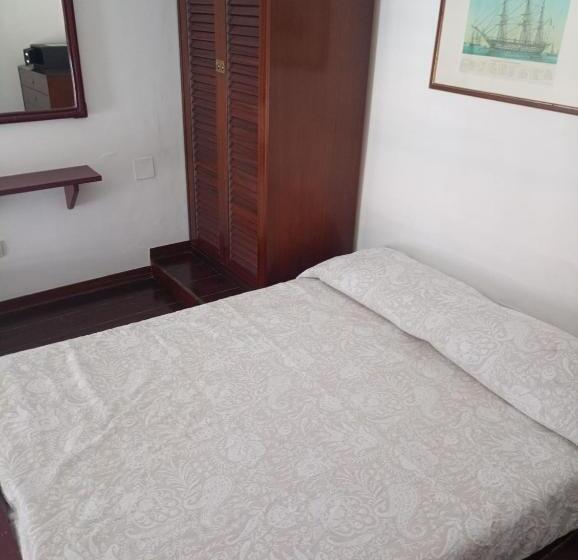 バルコニー付きスタンダードルーム, Al Mari Suites