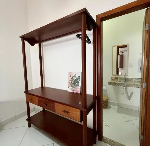سوییت, D Ajuda Inn