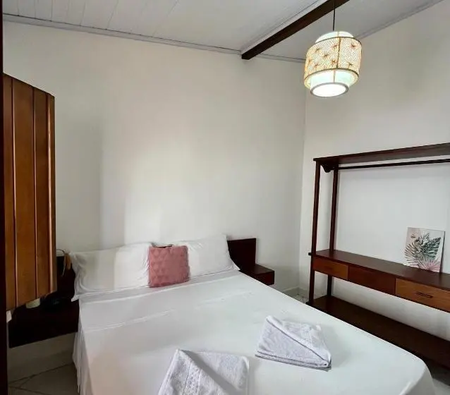سوییت, D Ajuda Inn