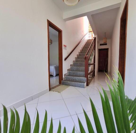 Quarto Triplo Economy, D Ajuda Inn