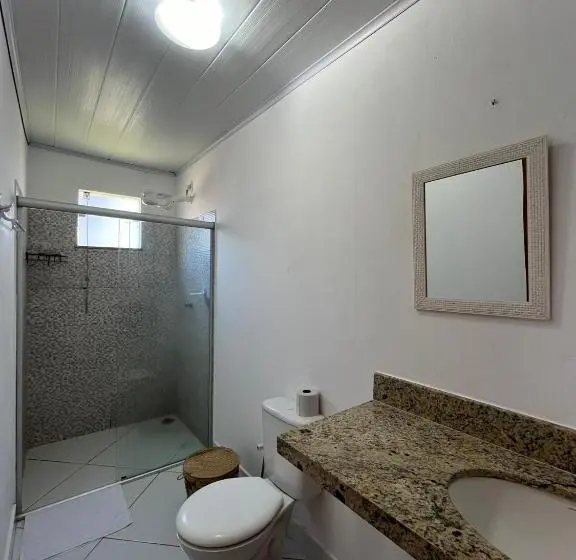 سوییت خانوادگی, D Ajuda Inn