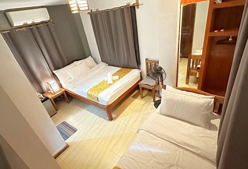 スタンダードトリプルルーム, Earl De Princesa