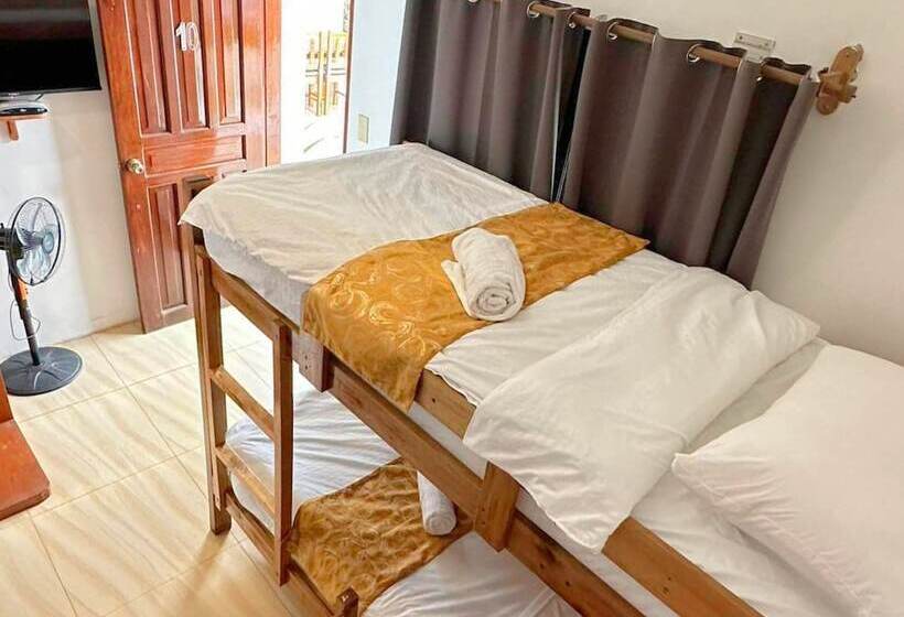 スタンダード4人部屋, Earl De Princesa