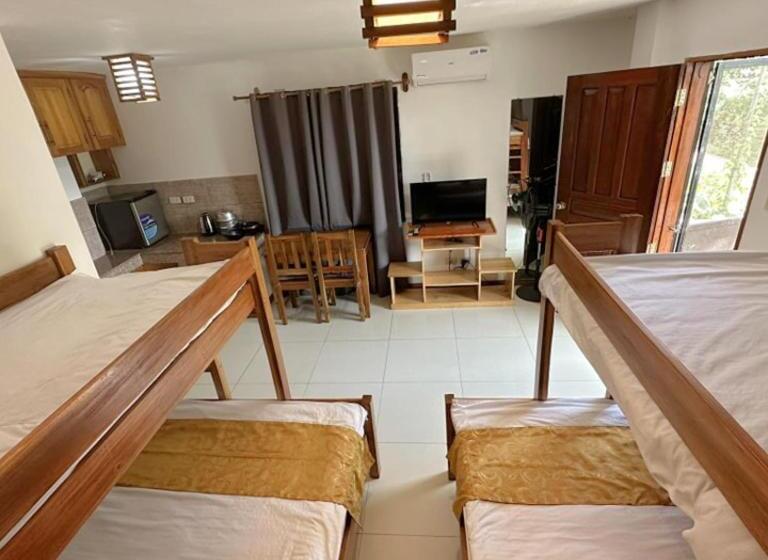 ファミリールーム, Earl De Princesa