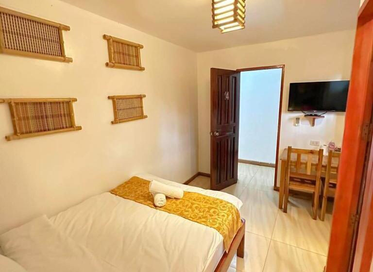 デラックスルーム, Earl De Princesa