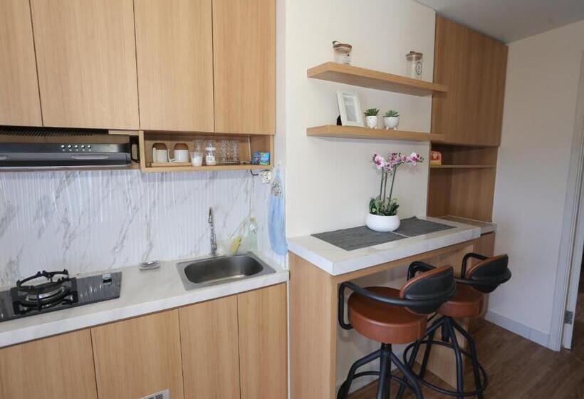 스탠다드 스튜디오, Aurora Rooms @ Apartemen Patraland Urbano