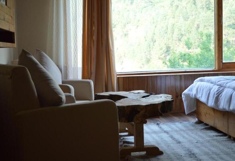 シャレー・スペリアー1寝室, Tirthan Valley House Of Sharon