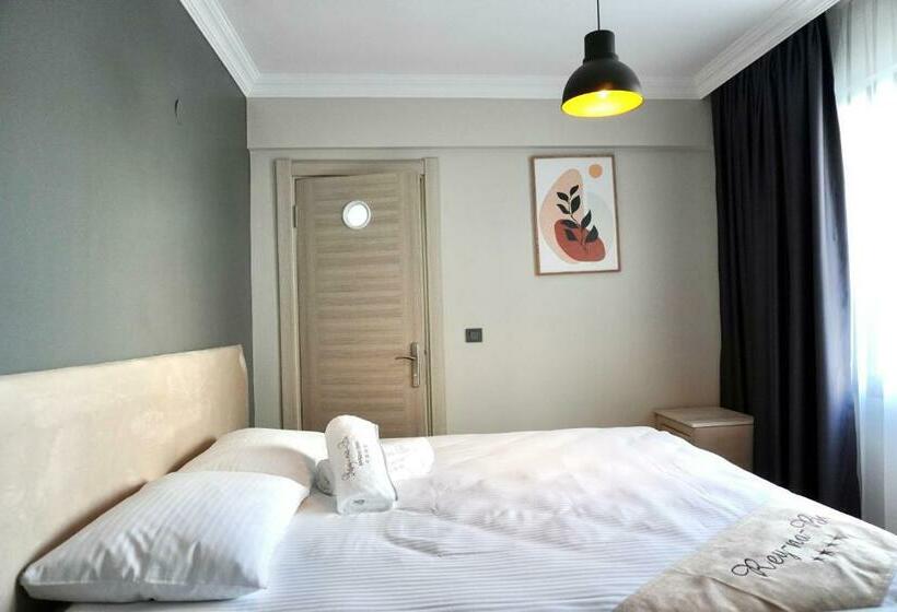 バルコニー付きデラックスルーム, Reynabe Boutique