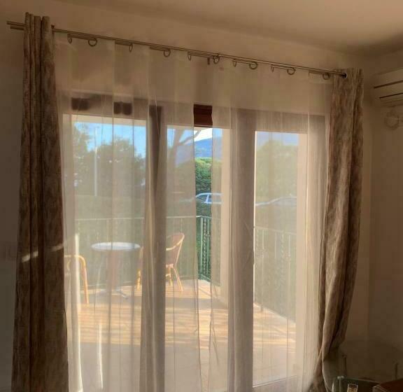 آپارتمان 1 خوابه با چشمانداز دریا, Srce Hercega