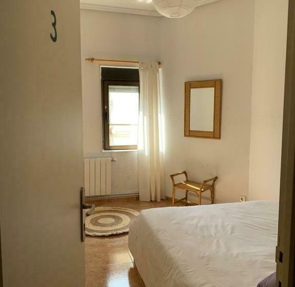 اتاق استاندارد با سرویس بهداشتی مشترک, Casa Loopez Hostel