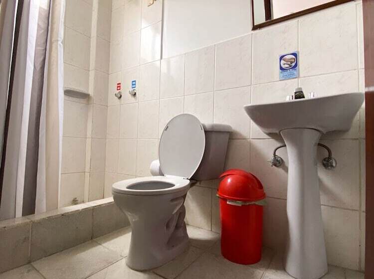 패밀리 룸, Hostal La Terraza