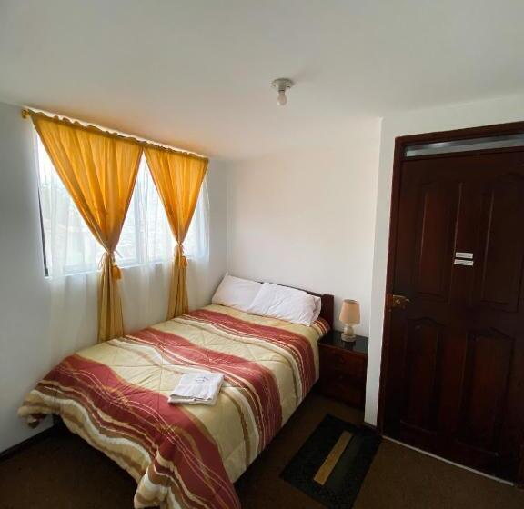 Четырехместный Номер Стандарт, Hostal La Terraza