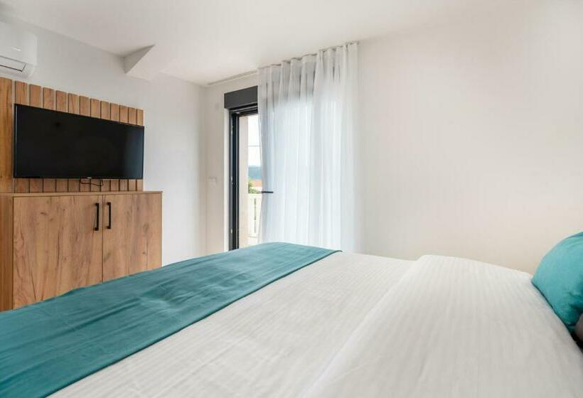 آپارتمان 1 خوابه با چشمانداز دریا, Villa Emina Sa Privatnom Plažom I Parkingom