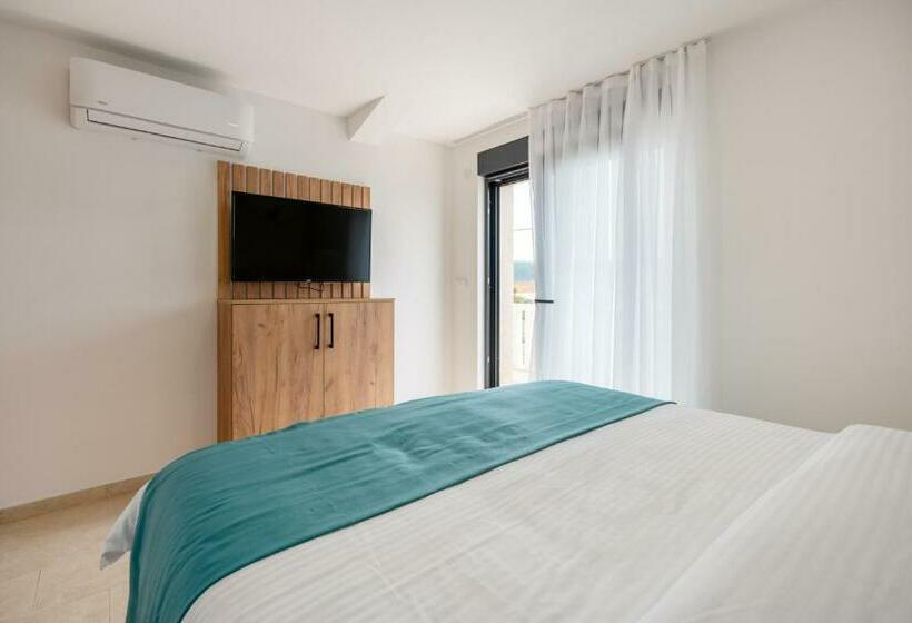 آپارتمان 1 خوابه با چشمانداز دریا, Villa Emina Sa Privatnom Plažom I Parkingom