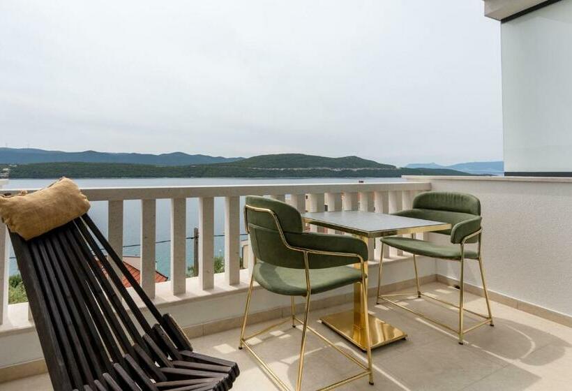 استودیوی استاندارد با چشمانداز دریا, Villa Emina Sa Privatnom Plažom I Parkingom