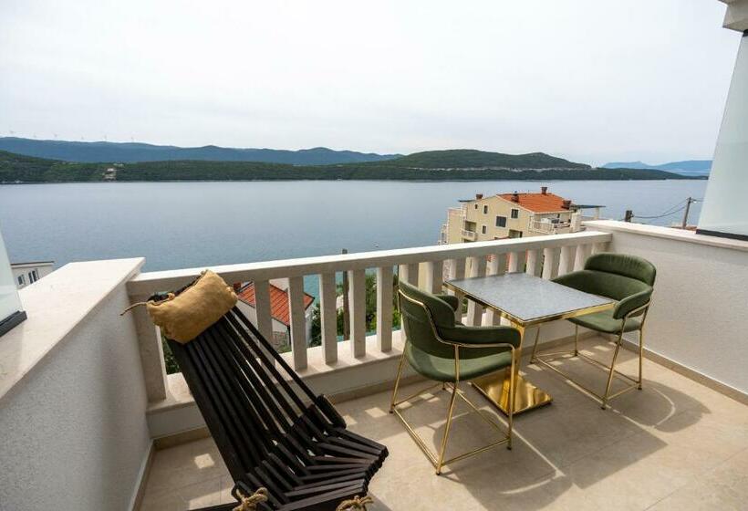 استودیوی استاندارد با چشمانداز دریا, Villa Emina Sa Privatnom Plažom I Parkingom