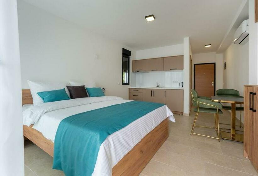 استودیوی استاندارد با چشمانداز دریا, Villa Emina Sa Privatnom Plažom I Parkingom