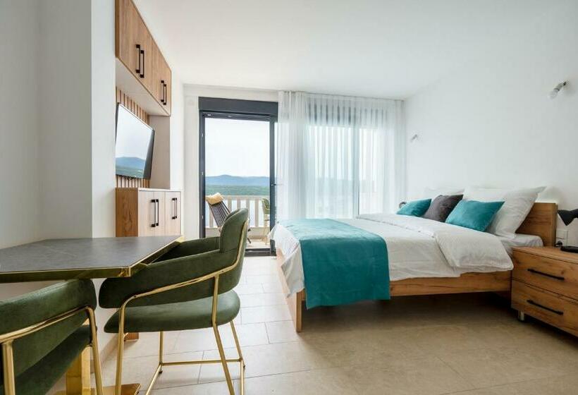 استودیو استاندارد با بالکن, Villa Emina Sa Privatnom Plažom I Parkingom