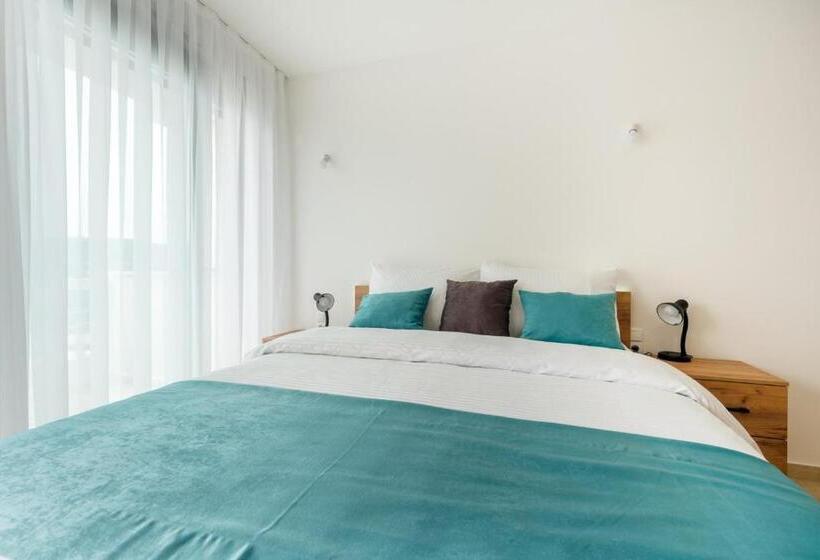 استودیوی استاندارد با چشمانداز دریا, Villa Emina Sa Privatnom Plažom I Parkingom