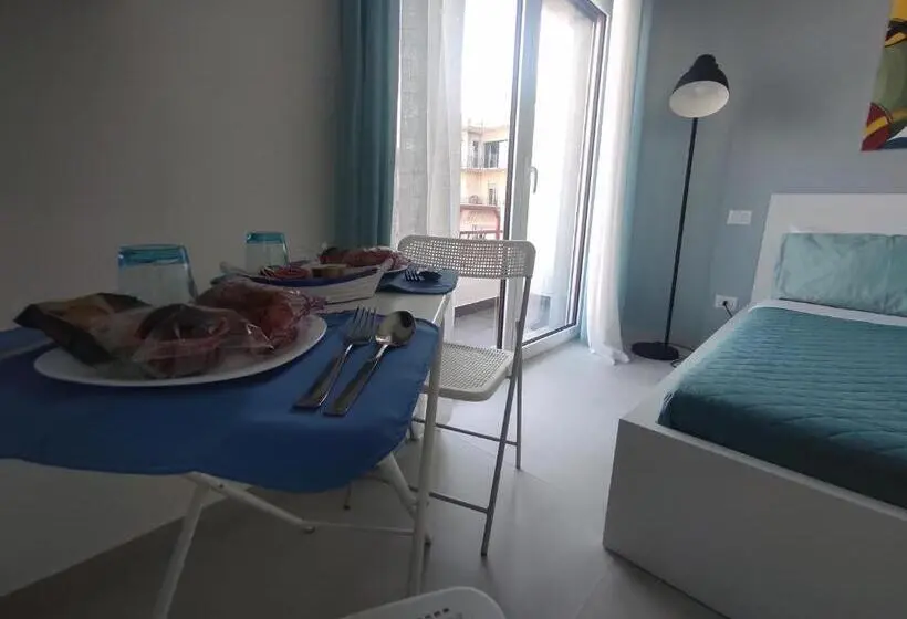 اتاق استاندارد با چشم‌انداز دریا, B&b La Finestra Sul Mare