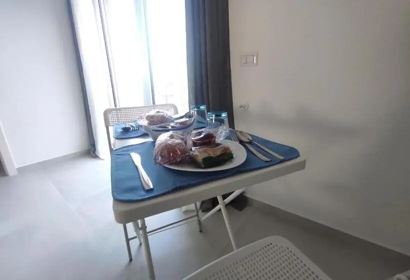اتاق استاندارد با تخت بزرگ, B&b La Finestra Sul Mare
