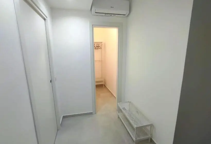اتاق لوکس با چشم‌انداز دریا, B&b La Finestra Sul Mare
