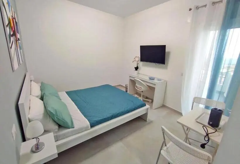 اتاق لوکس با چشم‌انداز دریا, B&b La Finestra Sul Mare