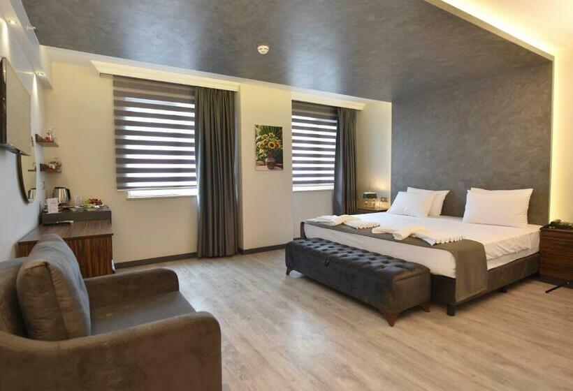 スーペリアトリプルルーム, Sunflower Otel