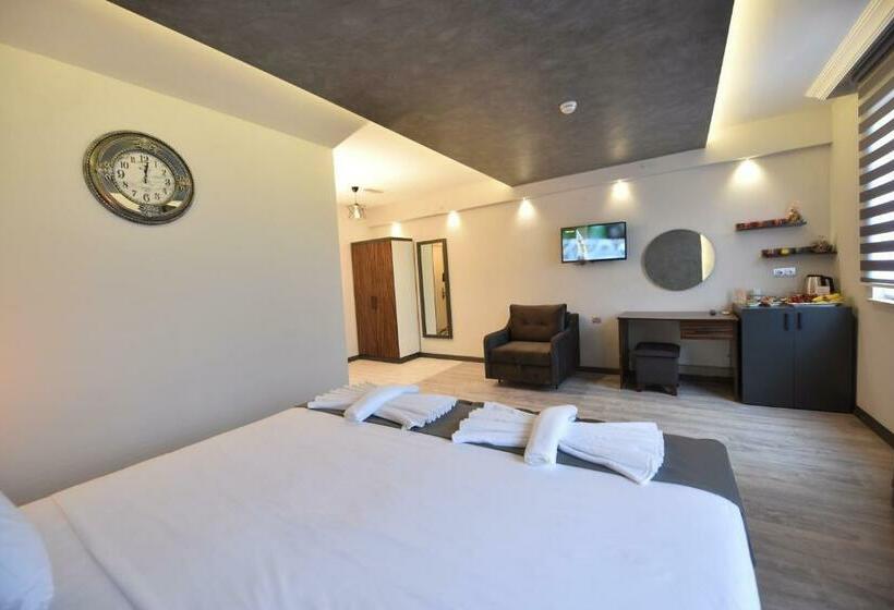 غرفة سوبيريور ثلاثية, Sunflower Otel