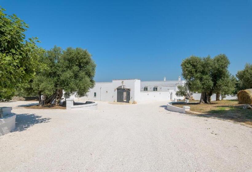 اتاق خانوادگی, Masseria Abadia Uno