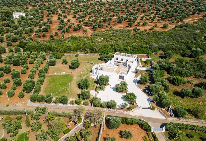 اتاق خانوادگی, Masseria Abadia Uno