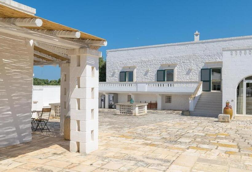 اتاق خانوادگی, Masseria Abadia Uno